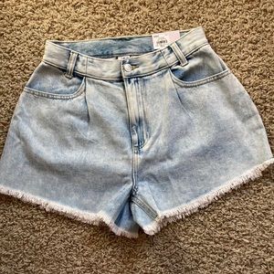New with tags Dad Shorts So Kohl’s Sz 5 jeans Acid wash Retro NWT Hi Rise Waist